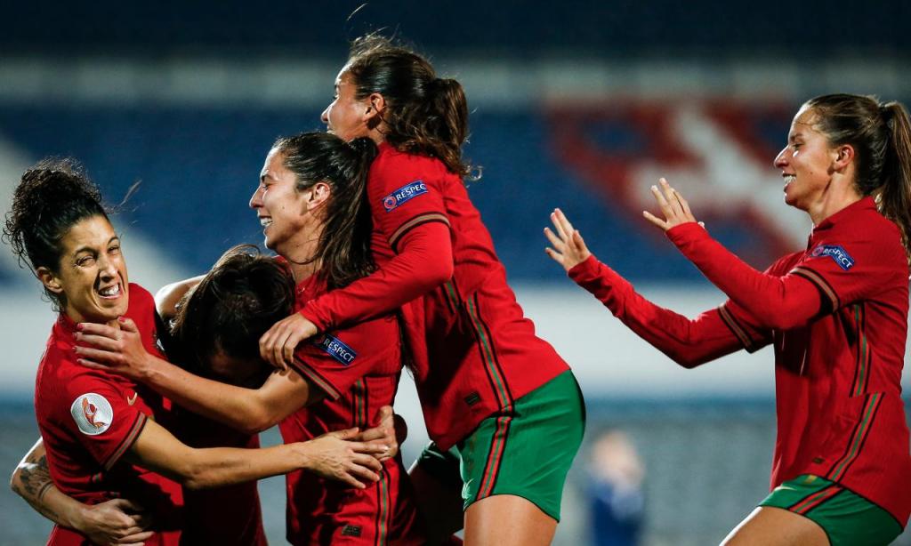 Portugal vence e cola-se à Finlândia na corrida ao Euro 2021 feminino